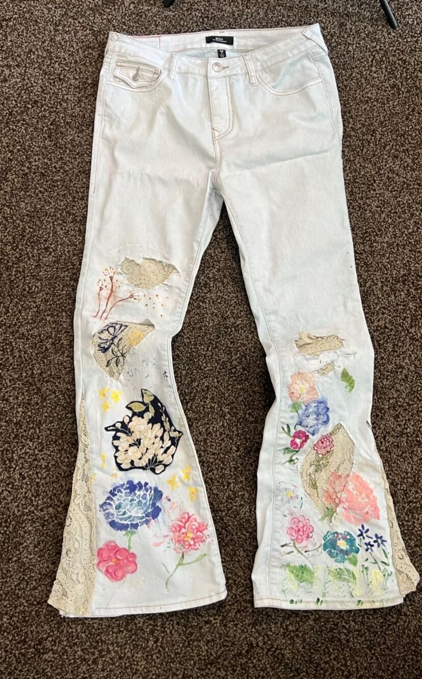 True Religion Becca Mid Rise Bootcut jeans, customized, embroidered, painted, 31